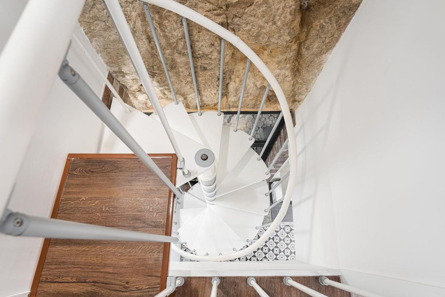Guestready - Serene Hideout In Downtown OOporto Esterno foto